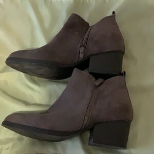 Women's Gray Ankle Boots